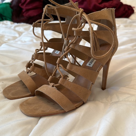 steve madden tie heels - Picture 2 of 4